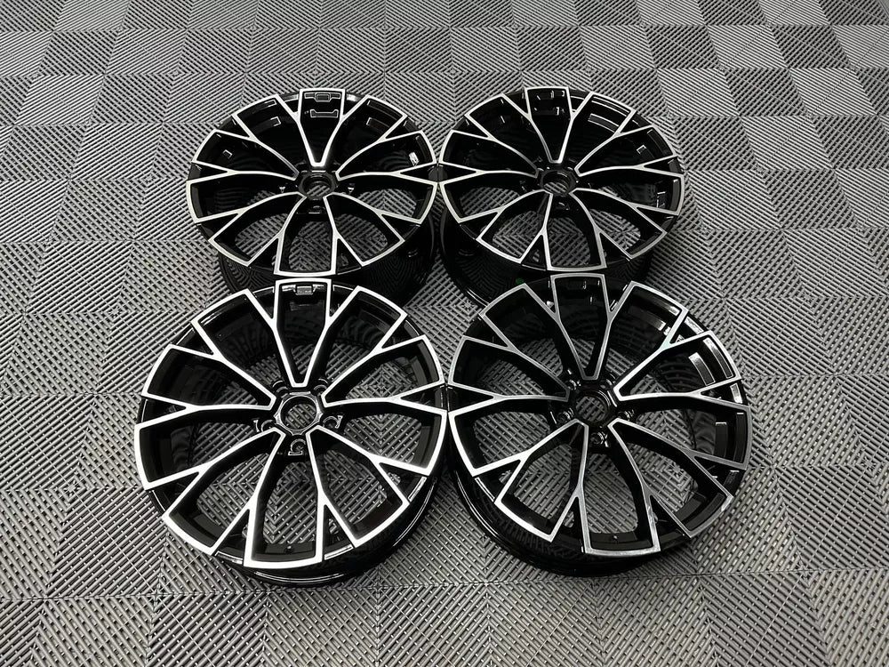 VW Golf R Warmenau - 8x19 5x112 et45
