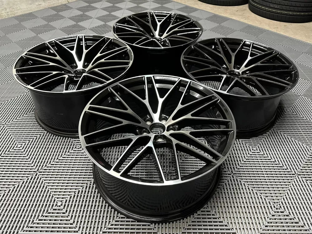 21" x4 New Porsche Macan Spyder Style Alloy Wheels Gloss Black Machined 9J 10J