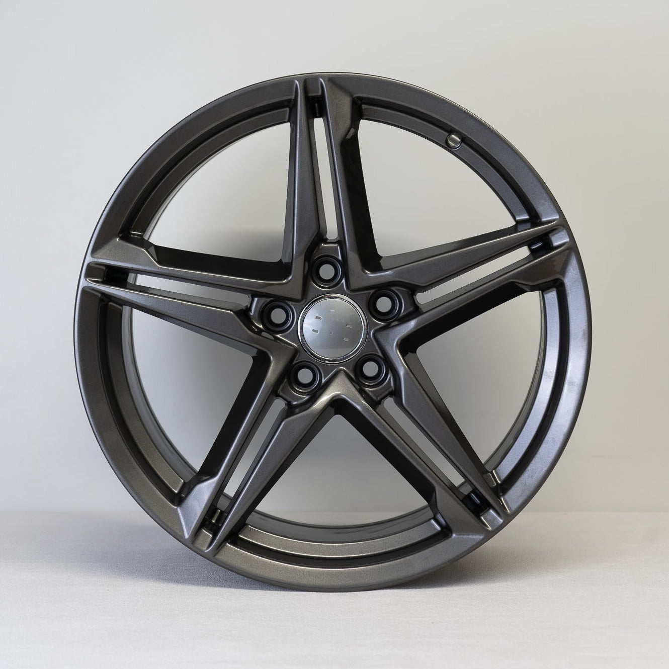 Audi A5 S Line B9 Style - 8x18 5x112 et42