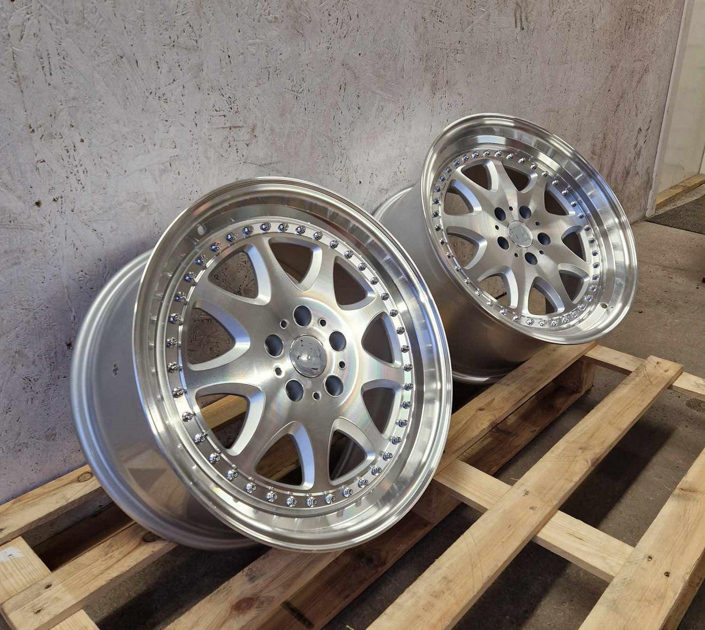 BR18 8.5X18, 5X112, ET35
